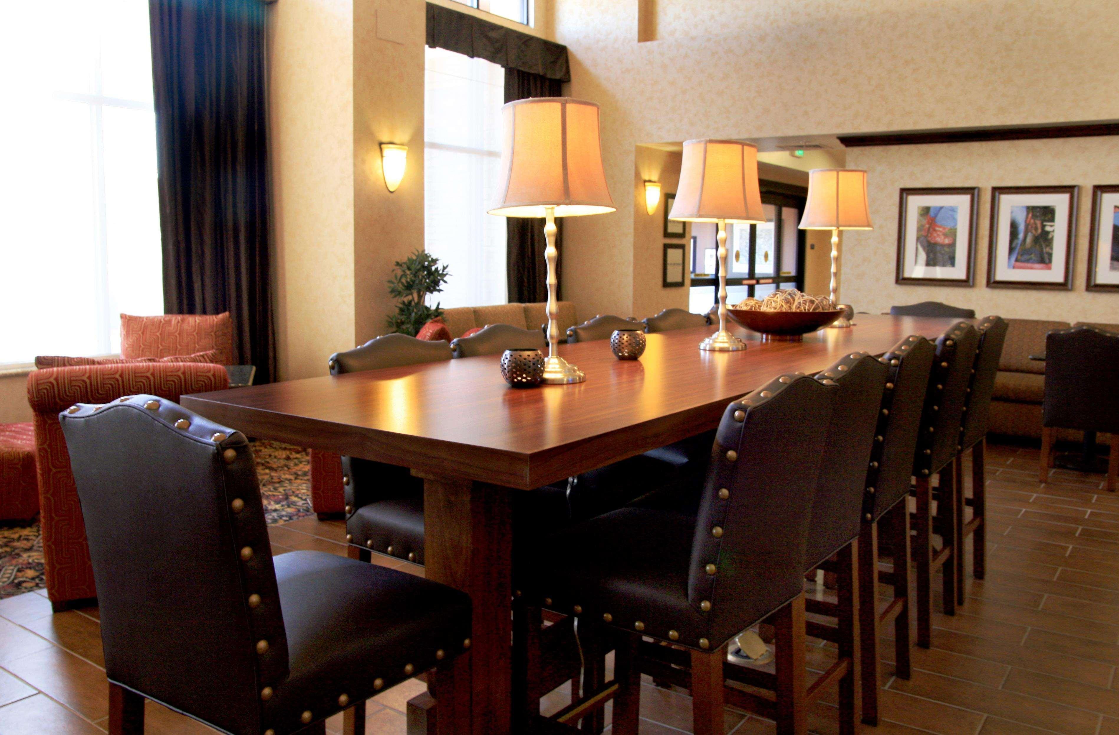 Hampton Inn & Suites לודי מראה פנימי תמונה