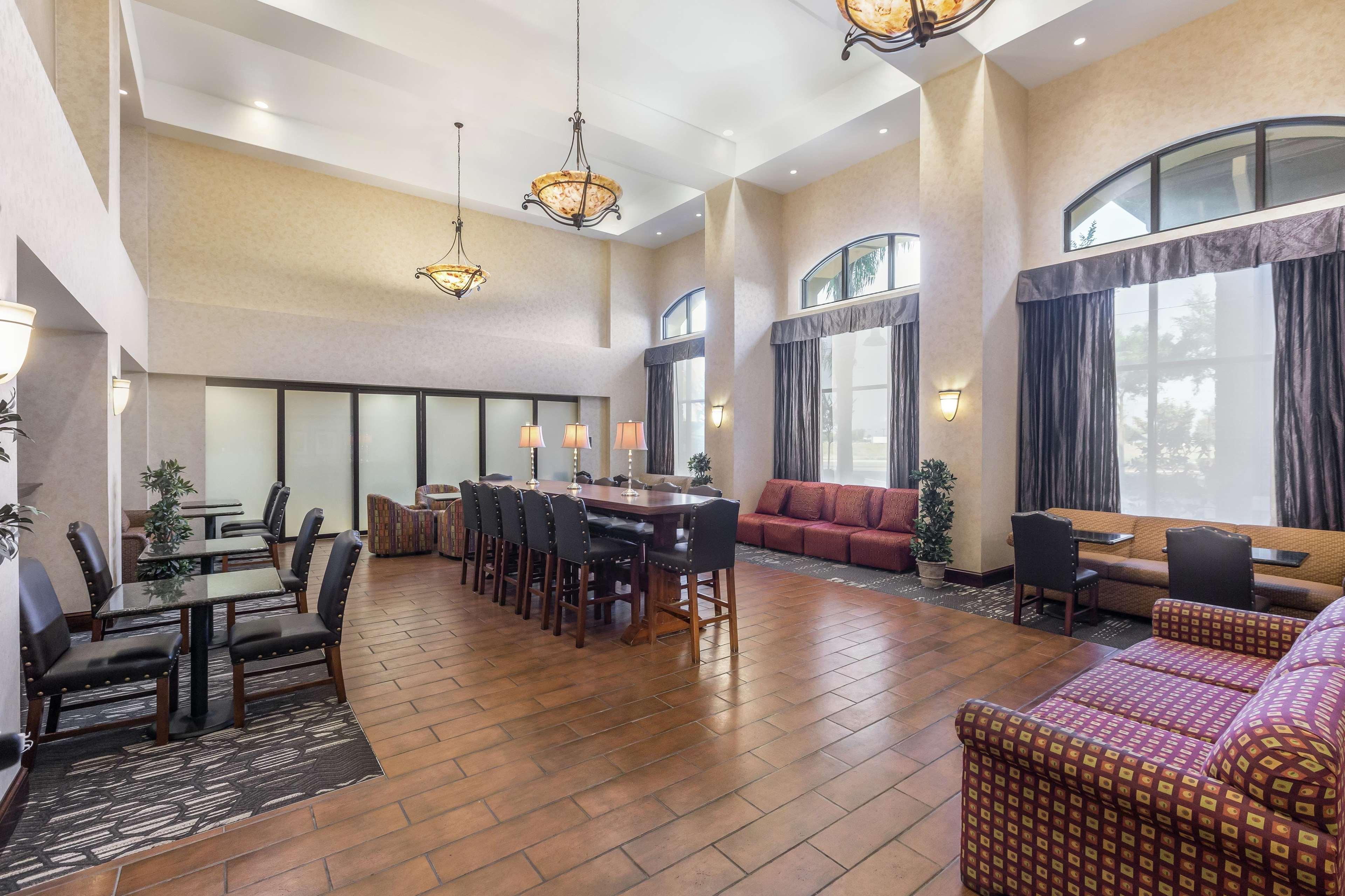 Hampton Inn & Suites לודי מראה חיצוני תמונה